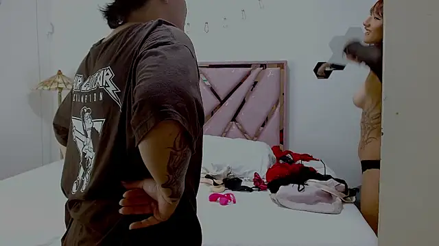 Isablaze   online show from March 28, 5:23 pm