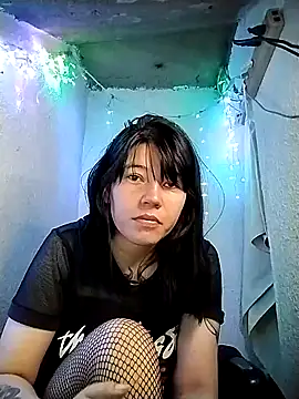 Snapshot of Moon_Thompson chatting on March 21, 6:40 am Moon Thompson online show from March 21, 6:40 am