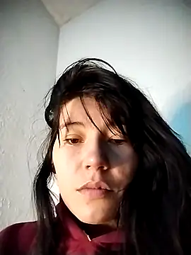 Snapshot of Moon_Thompson chatting on April 1, 9:01 pm Moon Thompson online show from April 1, 9:01 pm