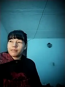 Moon Thompson online show from May 12, 2:52 am