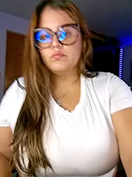 Snapshot of Bonny_rousse01 chatting on April 7, 12:16 pm Bonny rousse01 online show from April 7, 12:16 pm