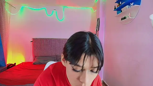 avalustyy online show from March 29, 7:36 pm