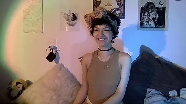 Snapshot of Tabitta_ chatting on April 4, 3:38 am Tabitta online show from April 4, 3:38 am