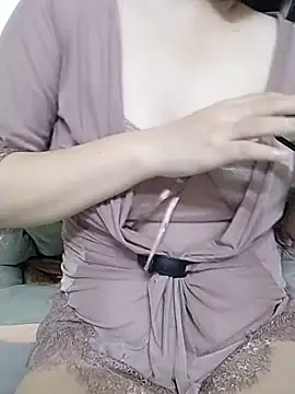 Snapshot of Man_Cheryy chatting on May 24, 5:18 pm Man Cheryy online show from May 24, 5:18 pm