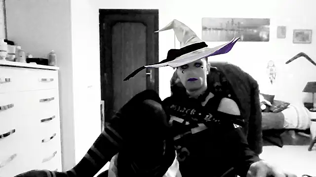 xuchilbarah online show from March 28, 6:46 am