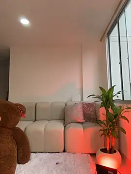 MelodyRey   online show from April 20, 10:22 pm