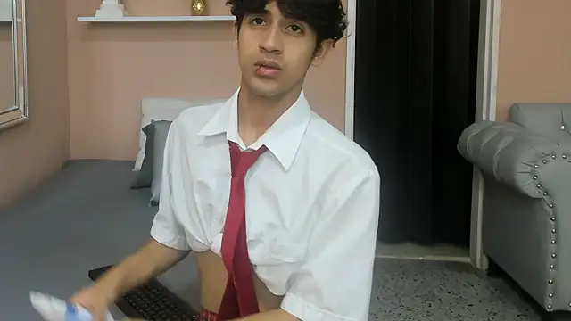  ArchieBlu  online show from March 21, 3:33 am