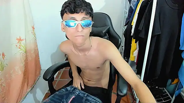 Leal 777 online show from April 3, 4:32 am