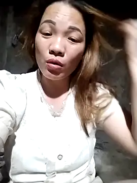 Snapshot of sfgggg1111 chatting on March 30, 2:29 pm sfgggg1111 online show from March 30, 2:29 pm