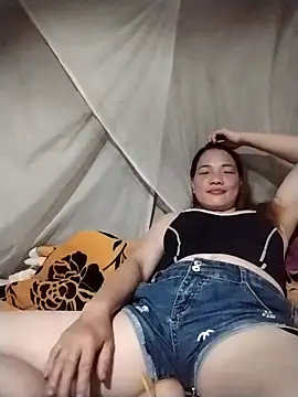 Snapshot of sfgggg1111 chatting on April 3, 3:10 pm sfgggg1111 online show from April 3, 3:10 pm