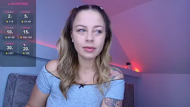 BluEyesKate online show from March 28, 4:01 am