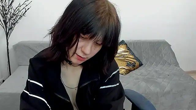 Frau Emma online show from March 24, 11:26 am