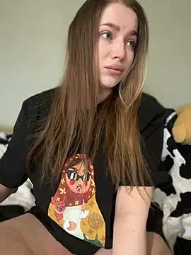 Snapshot of milana_millka chatting on March 24, 10:20 am milana millka online show from March 24, 10:20 am