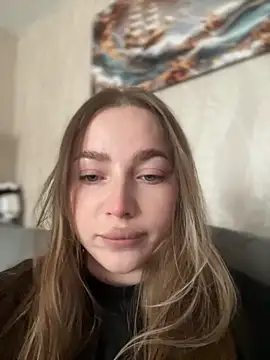 Snapshot of milana_millka chatting on April 7, 10:59 am milana millka online show from April 7, 10:59 am