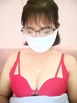 Snapshot of art_po19 chatting on March 25, 12:49 am art po19 online show from March 25, 12:49 am