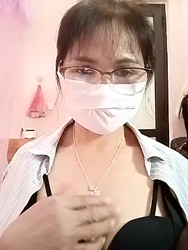 Snapshot of art_po19 chatting on March 26, 5:13 am art po19 online show from March 26, 5:13 am