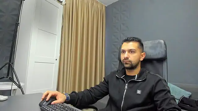 BryceReign online show from March 30, 4:35 am