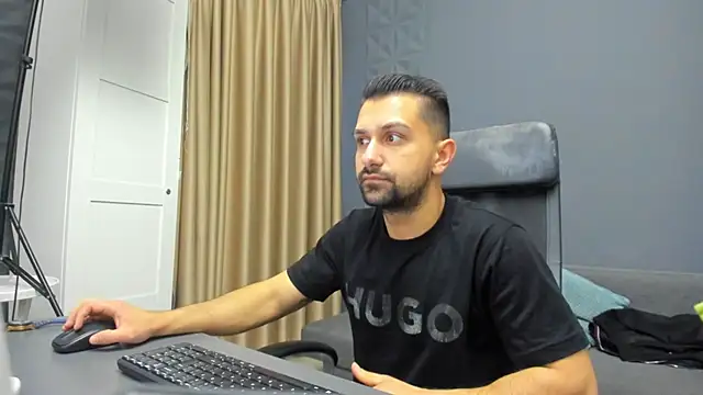 BryceReign online show from March 31, 4:24 am