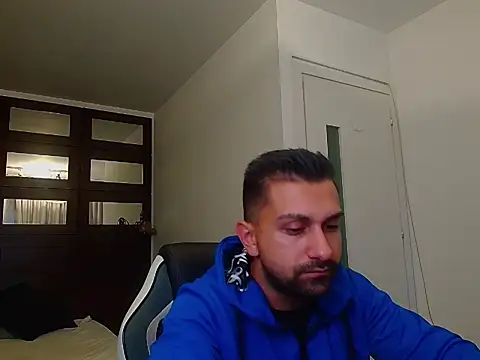 BryceReign online show from May 15, 4:52 am