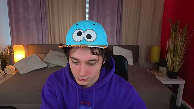 Snapshot of KevinStrike chatting on March 30, 1:34 pm KevinStrike online show from March 30, 1:34 pm