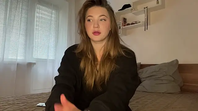 1Kellynaive online show from May 25, 3:29 pm