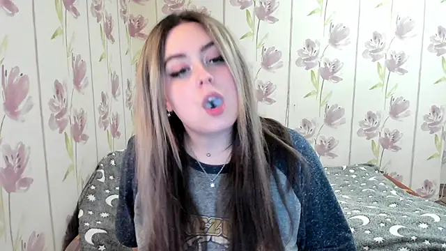 Snapshot of Agathameoww chatting on April 26, 1:14 am Agathameoww online show from April 26, 1:14 am