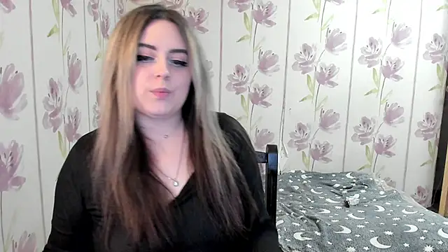 Snapshot of Agathameoww chatting on April 30, 8:57 pm Agathameoww online show from April 30, 8:57 pm