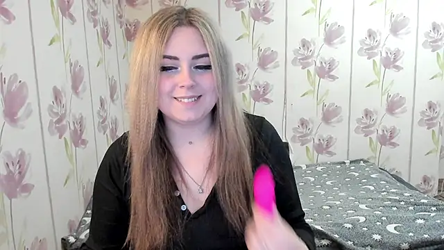 Snapshot of Agathameoww chatting on May 27, 9:45 pm Agathameoww online show from May 27, 9:45 pm