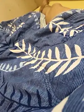 Snapshot of INDXCPL68 chatting on April 3, 1:20 pm INDXCPL68 online show from April 3, 1:20 pm