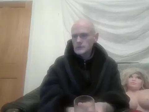 Useless Wanker online show from March 28, 3:17 am