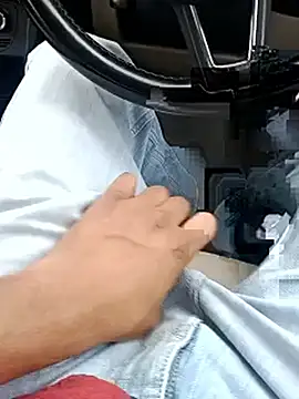 Snapshot of diljaan51 chatting on March 20, 4:06 am diljaan51 online show from March 20, 4:06 am