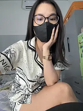 Evelyn9xzz online show from April 1, 3:31 pm