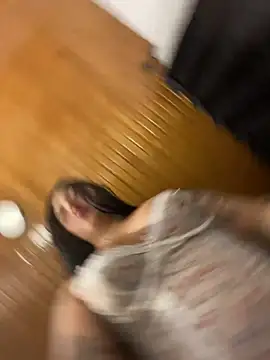 ami santos online show from March 26, 11:21 pm