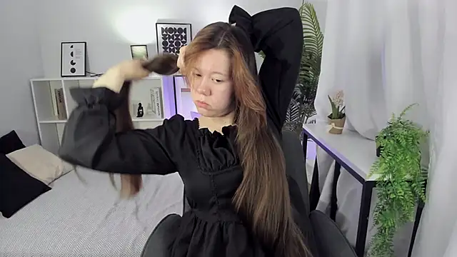 Snapshot of Vanessa_ama chatting on April 11, 5:34 am Vanessa ama online show from April 11, 5:34 am