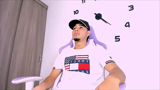 victor ospina online show from April 3, 11:47 pm