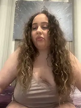 Snapshot of CurlyMaddie chatting on March 23, 5:50 pm CurlyMaddie online show from March 23, 5:50 pm