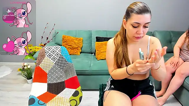 Snapshot of CurlyMaddie chatting on March 29, 10:48 am CurlyMaddie online show from March 29, 10:48 am