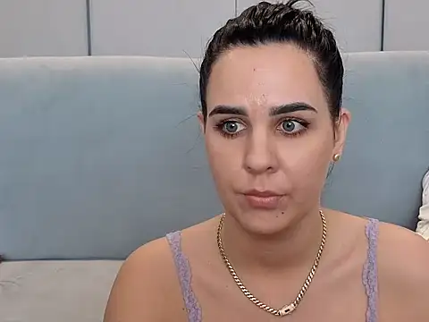 MariahBlue0318 online show from April 17, 12:30 pm