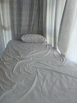 Snapshot of Baeboo83 chatting on March 29, 11:43 am Baeboo83 online show from March 29, 11:43 am