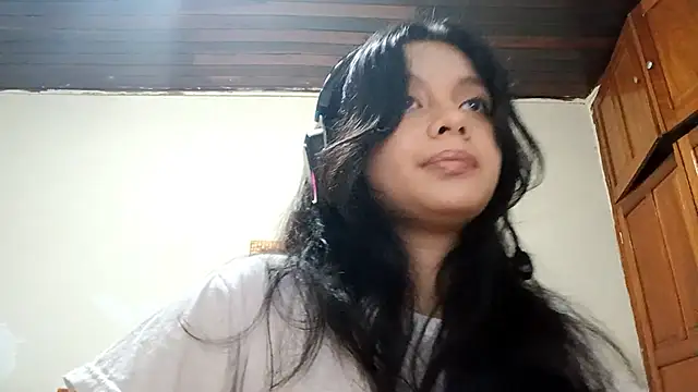 SherronAlicea online show from March 22, 11:35 am