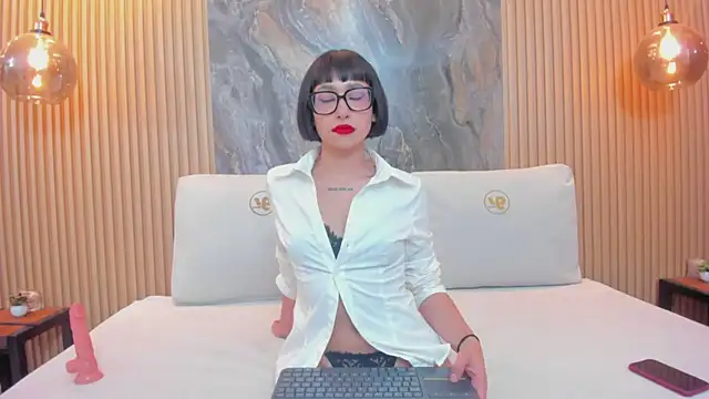 Snapshot of mary_spencer chatting on April 22, 11:34 am mary spencer online show from April 22, 11:34 am