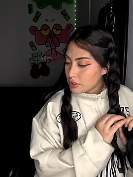 Julietta p online show from March 22, 2:04 am