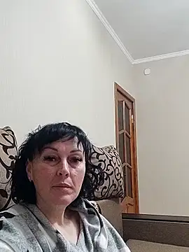 HelgaDennis online show from May 10, 12:16 am