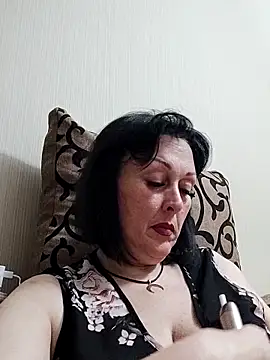 HelgaDennis online show from May 12, 7:22 pm
