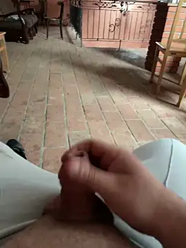 Snapshot of rolly2026 chatting on March 31, 1:00 pm rolly2026 online show from March 31, 1:00 pm