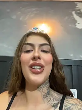 Snapshot of miiabellovic chatting on July 23, 5:44 pm miiabellovic online show from July 23, 5:44 pm