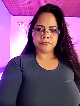 Snapshot of ROUSSE_SINCLAIR chatting on May 9, 11:10 pm ROUSSE SINCLAIR online show from May 9, 11:10 pm