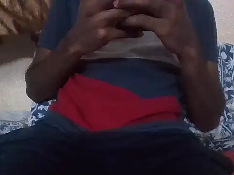 Snapshot of bulls_eye35 chatting on April 1, 3:51 am bulls eye35 online show from April 1, 3:51 am