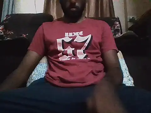 Snapshot of bulls_eye35 chatting on May 23, 12:31 pm bulls eye35 online show from May 23, 12:31 pm