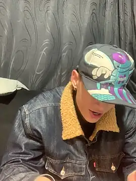 Snapshot of -Jack_Zoe- chatting on March 29, 10:37 am -Jack Zoe- online show from March 29, 10:37 am